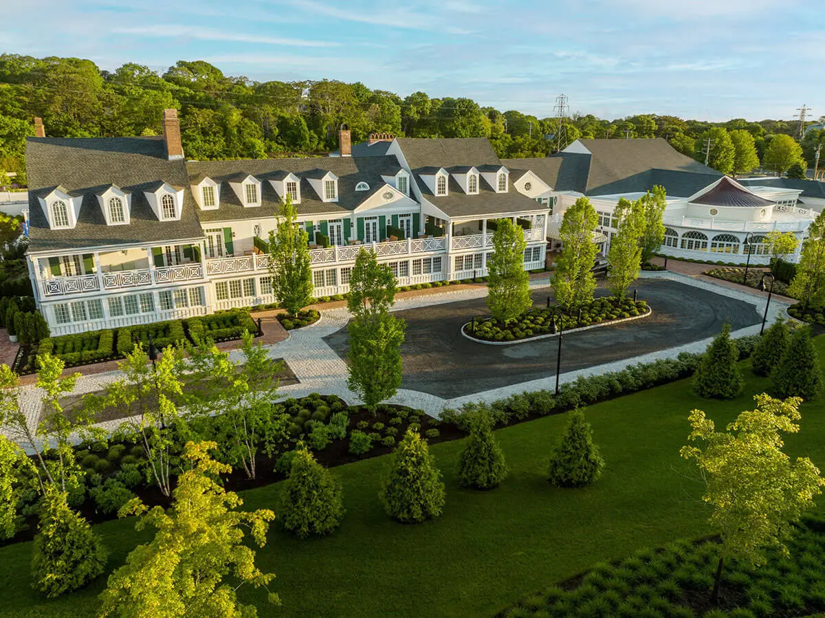 https://sperry.dd-nyc.co/wp-content/uploads/2026/07/Canoe-Place-Inn.webp